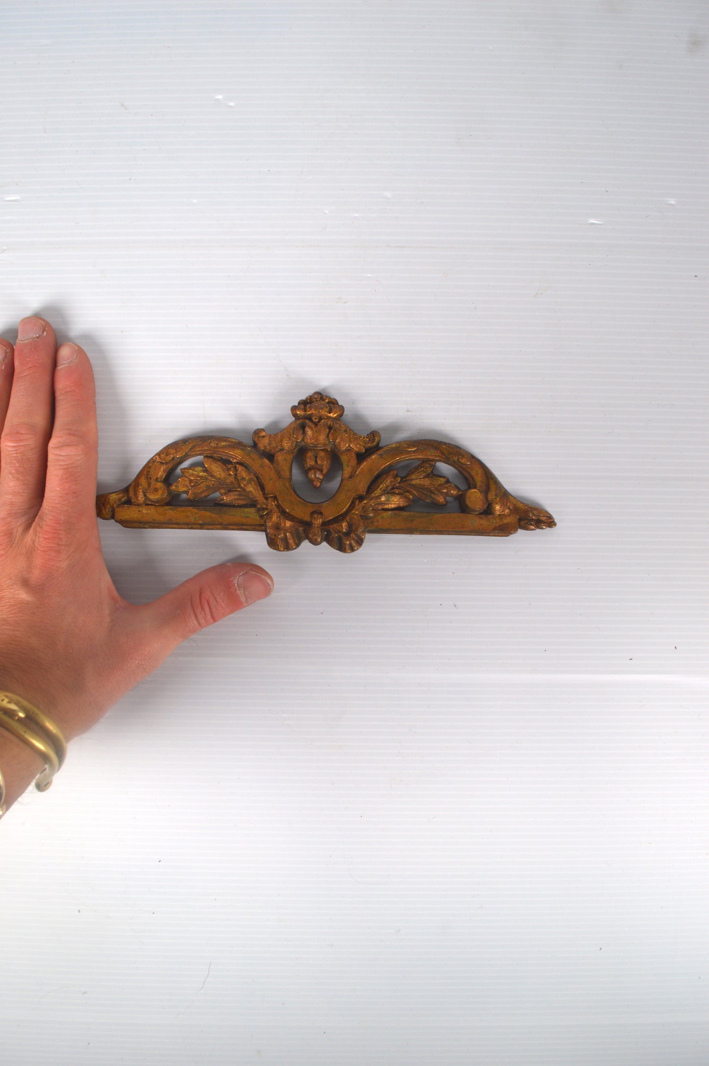 Fronton baroque en bronze