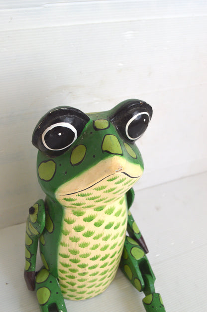 grenouille-en-bois-vintage
