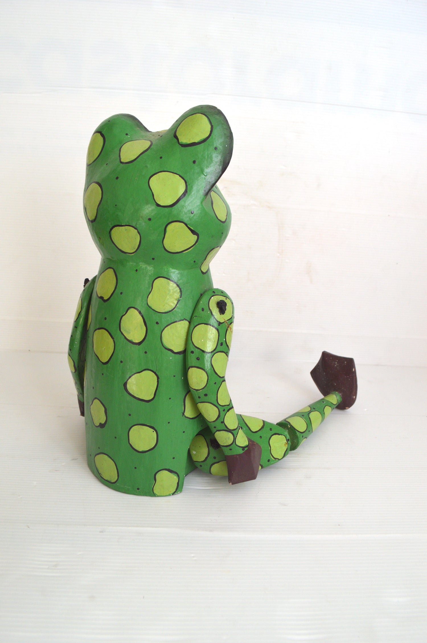 grenouille-en-bois