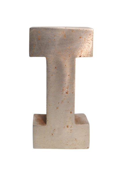lettre-en-métal