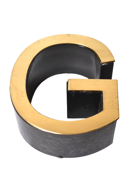 Petite lettre décorative dorée