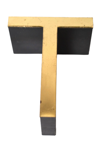 Petite lettre décorative dorée