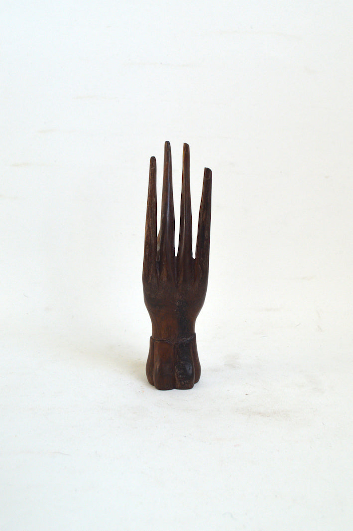 Main de Bouddha Porte-Bagues en Bois Artisanal 20cm Teinte Marron - 1027