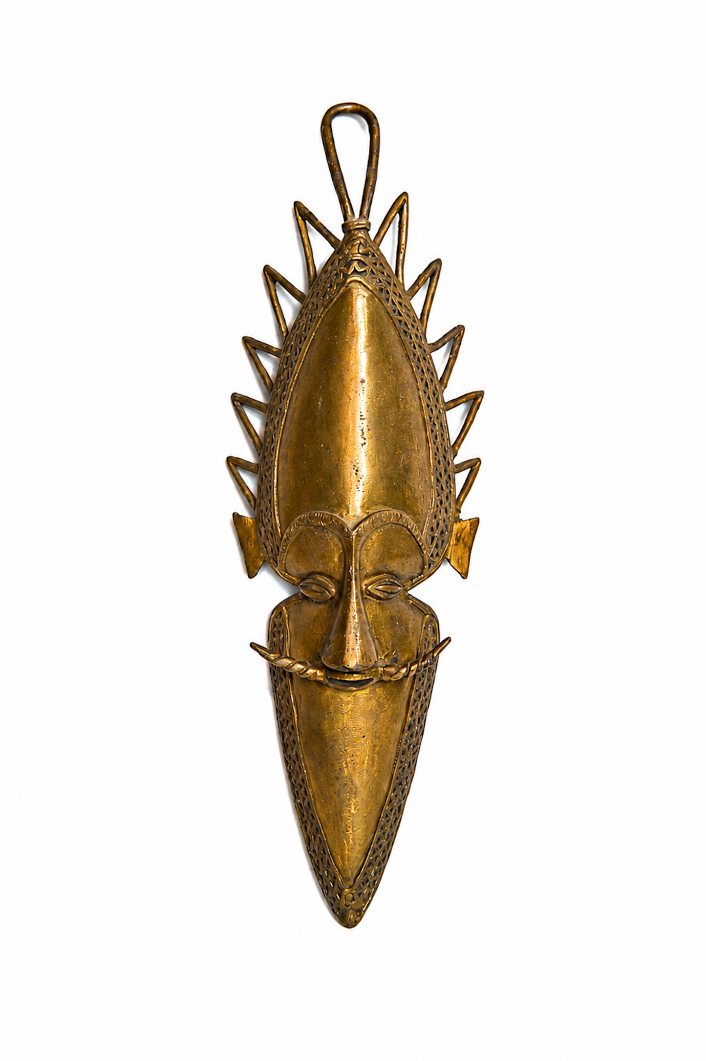Masque africain en bronze