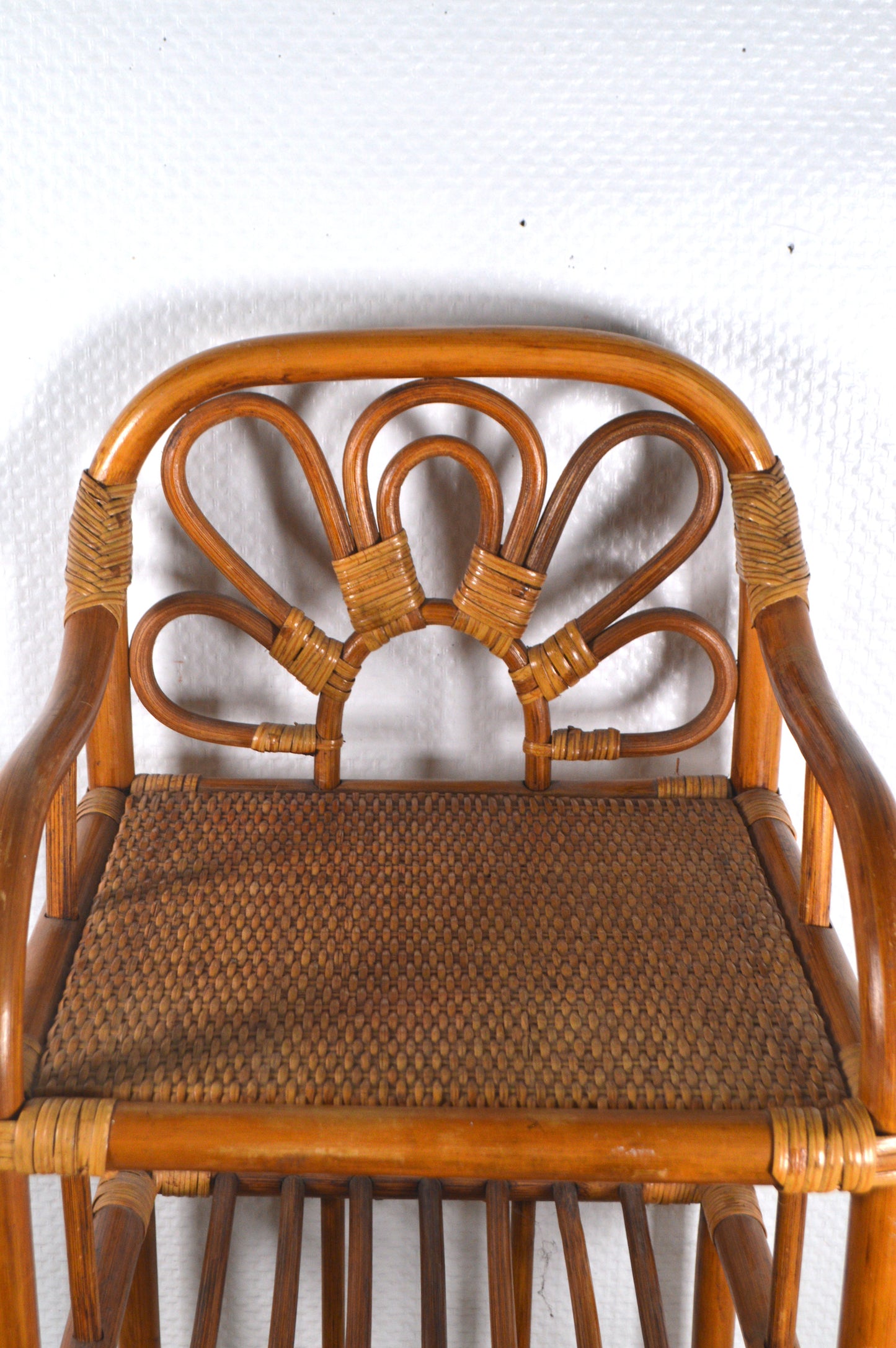 meuble-de-rangement-en-rotin