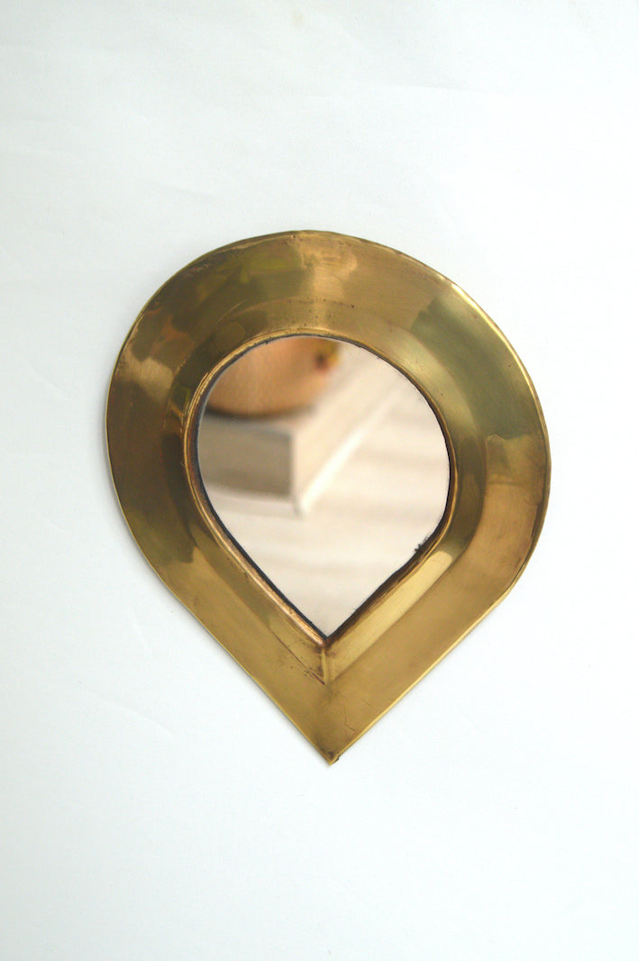 miroir en forme de goutte