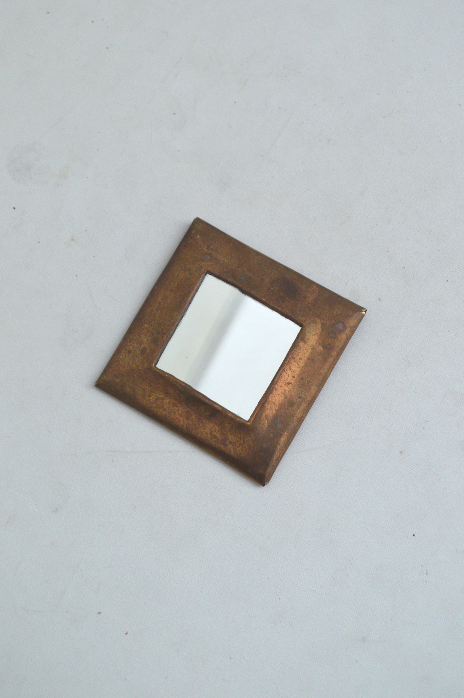 petit-miroir-vintage