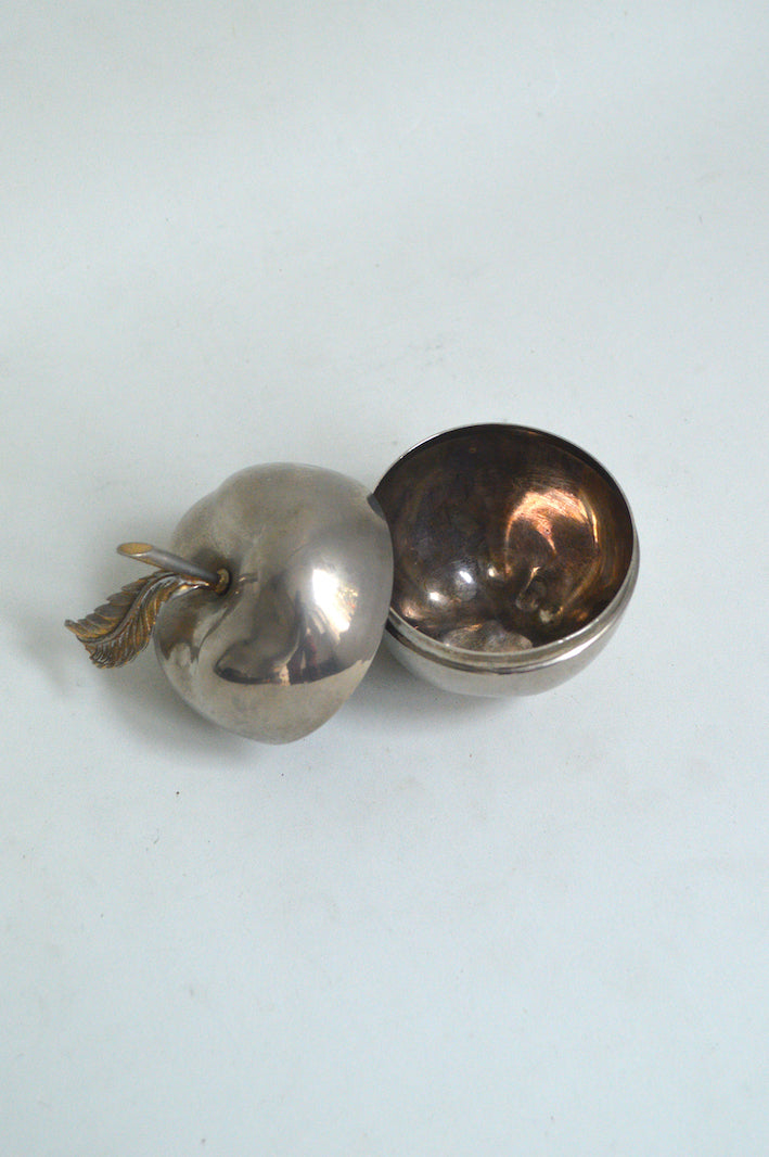petite boite pomme vintage