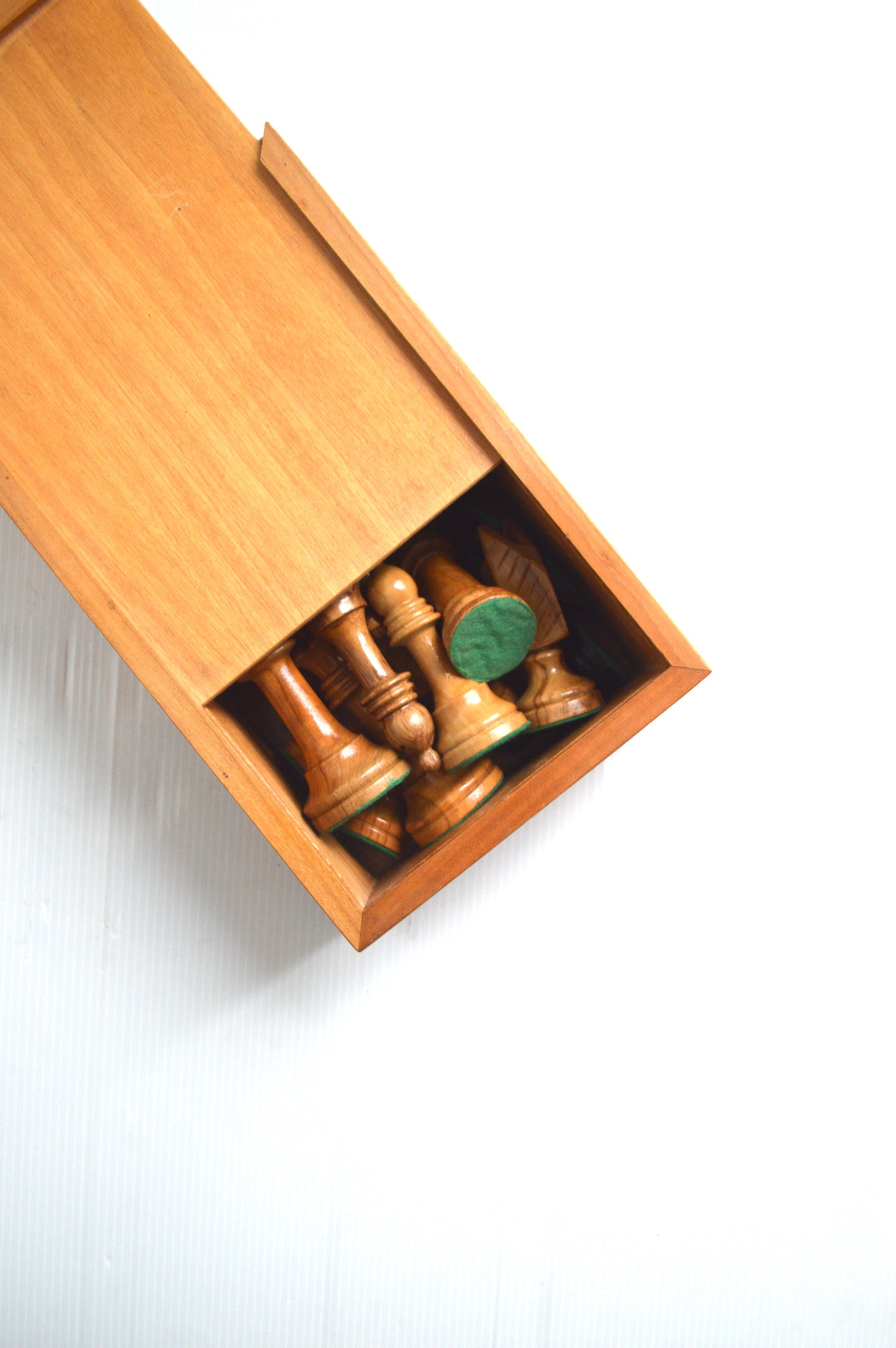 pièces-echec-bois-occasion