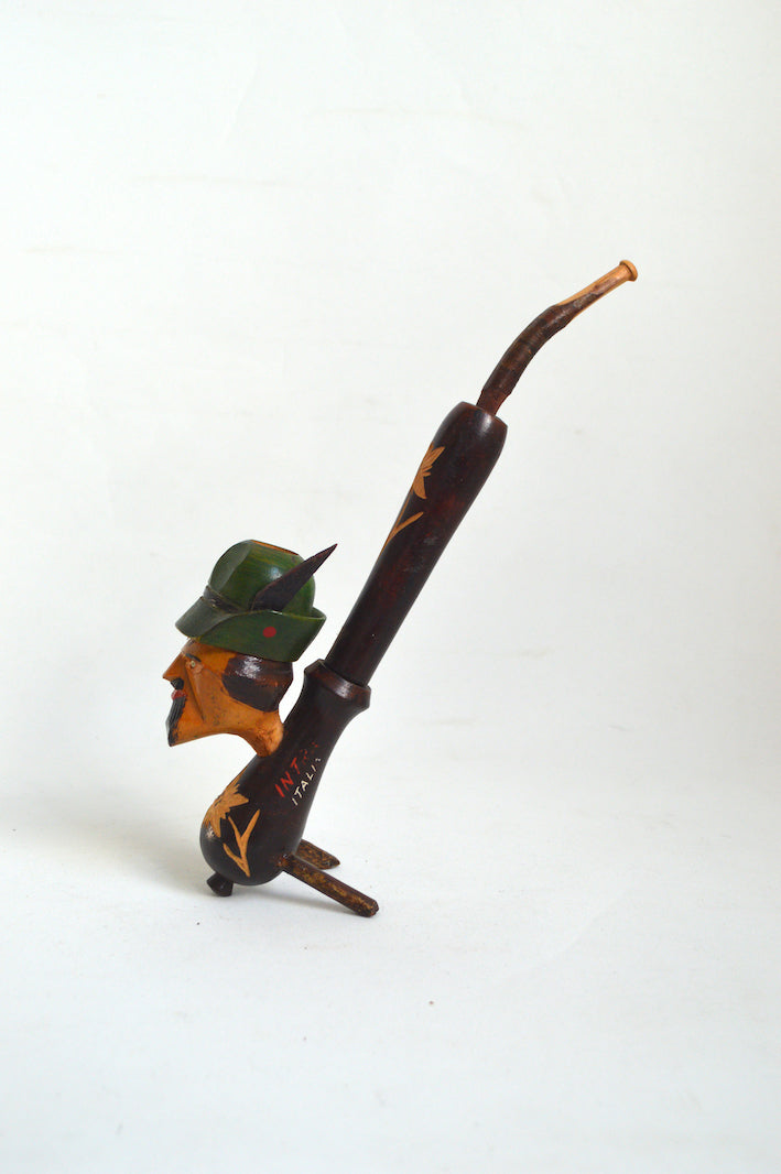 Pipe italienne en bois sculpté
