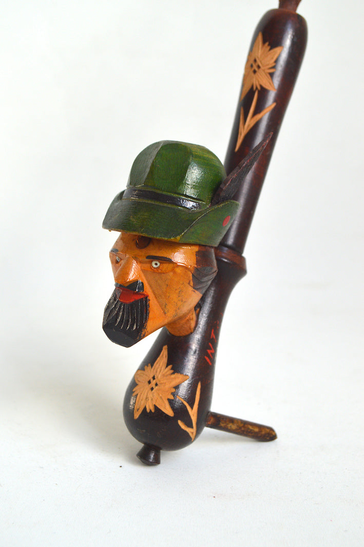 pipe-en-bois-sculpté