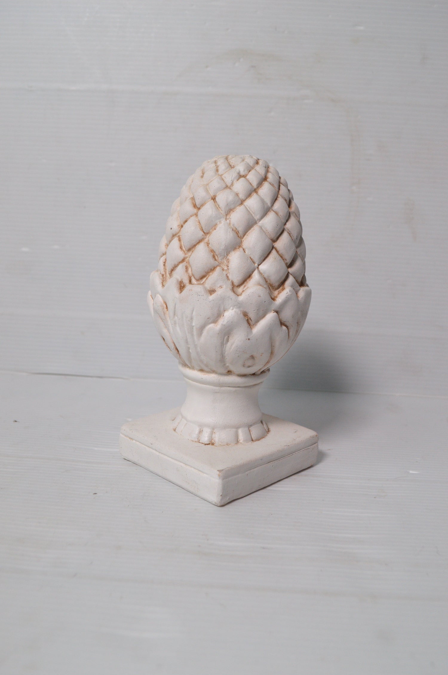 pomme-de-pin-décorative
