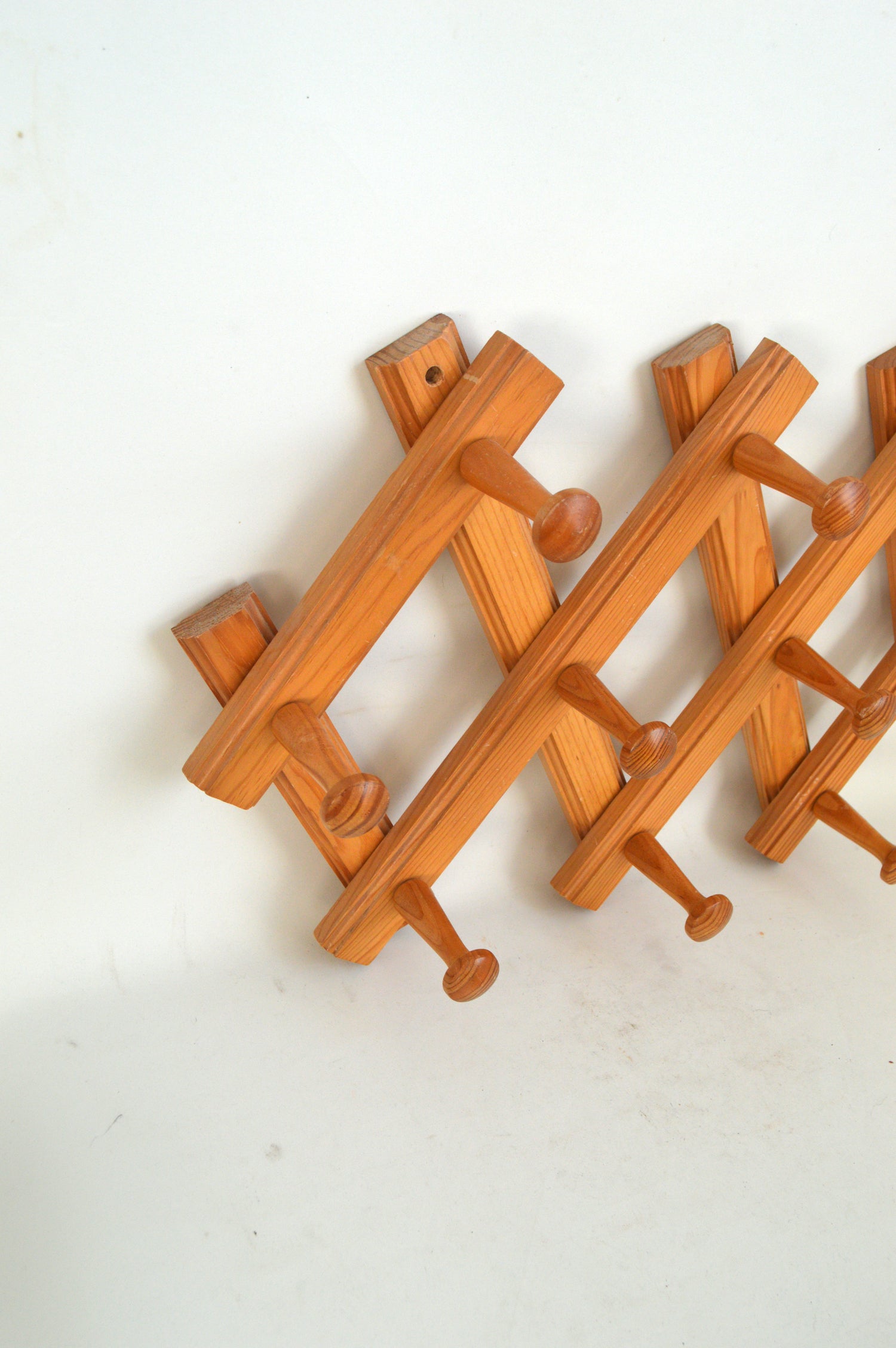 portemanteau-vintage-en-bois