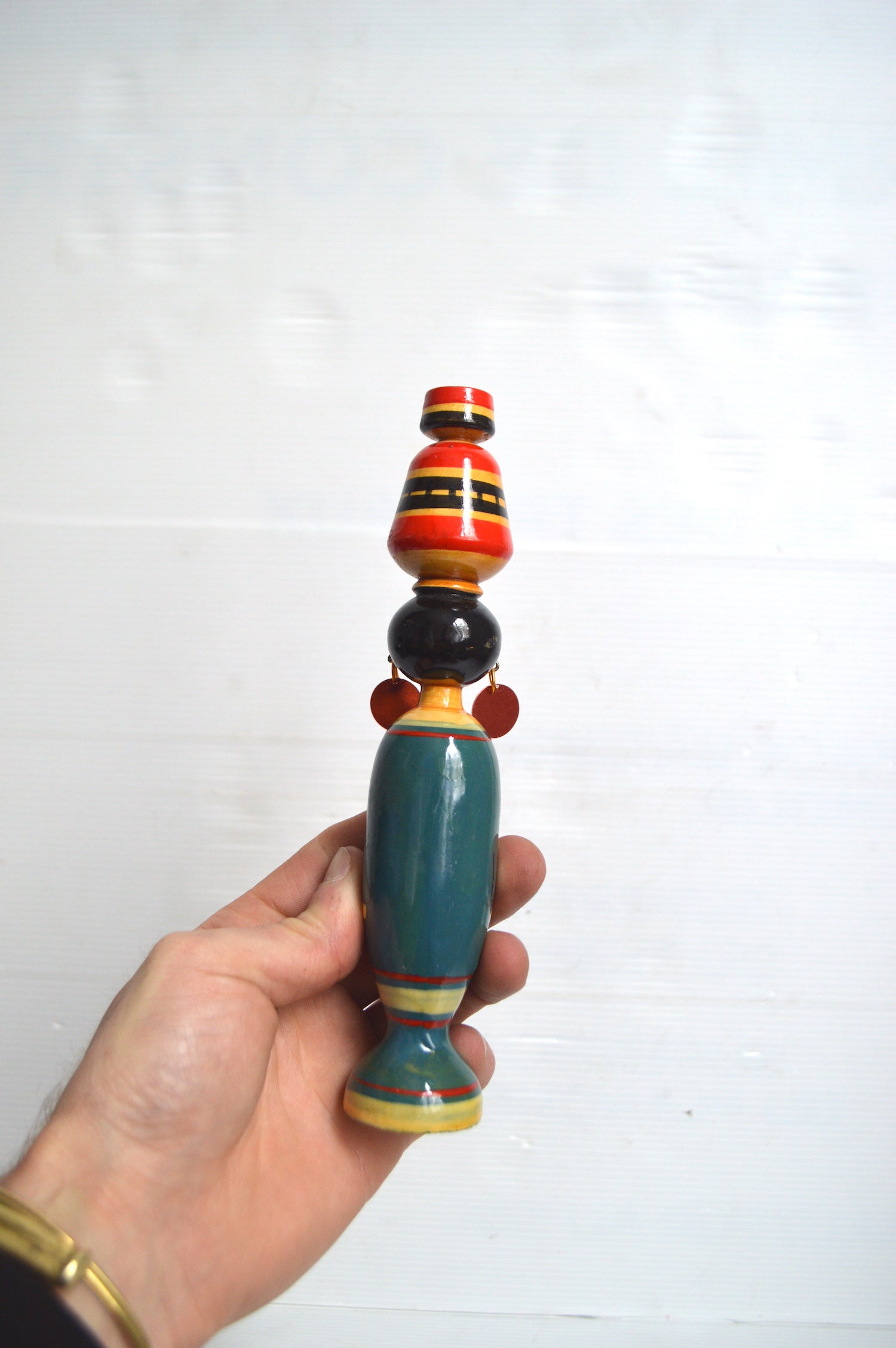 poupée-decorative-bois