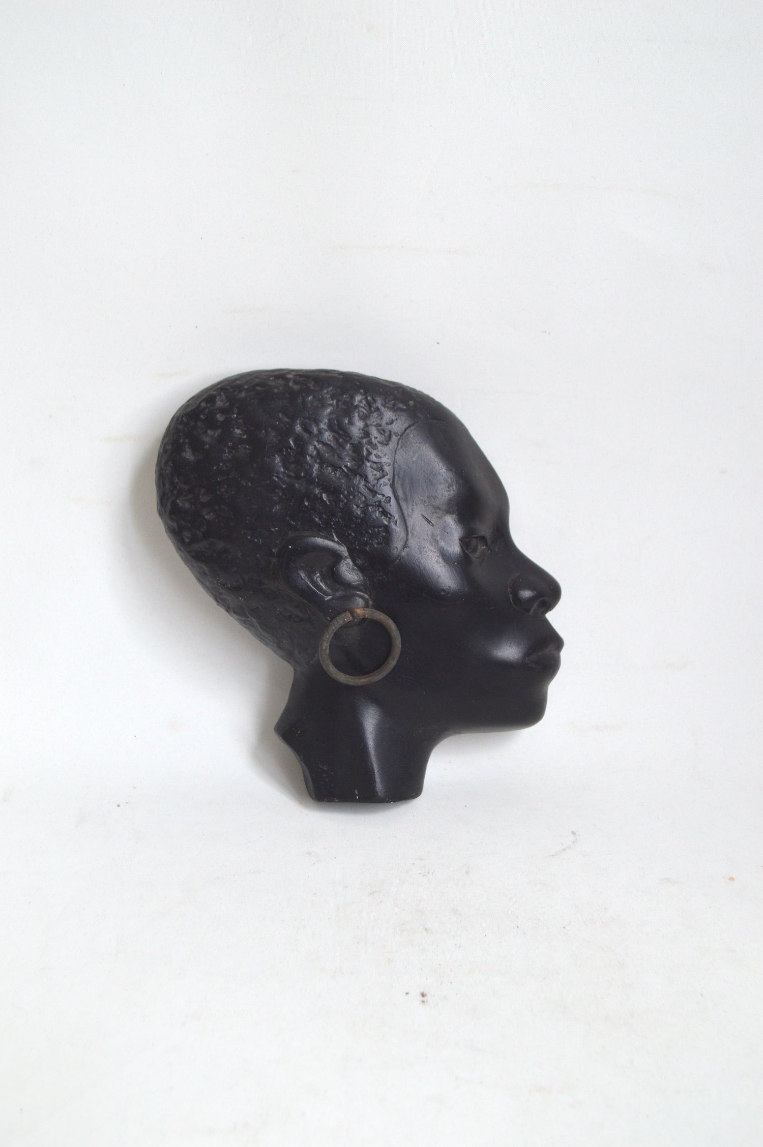 profil-africain-en-platre