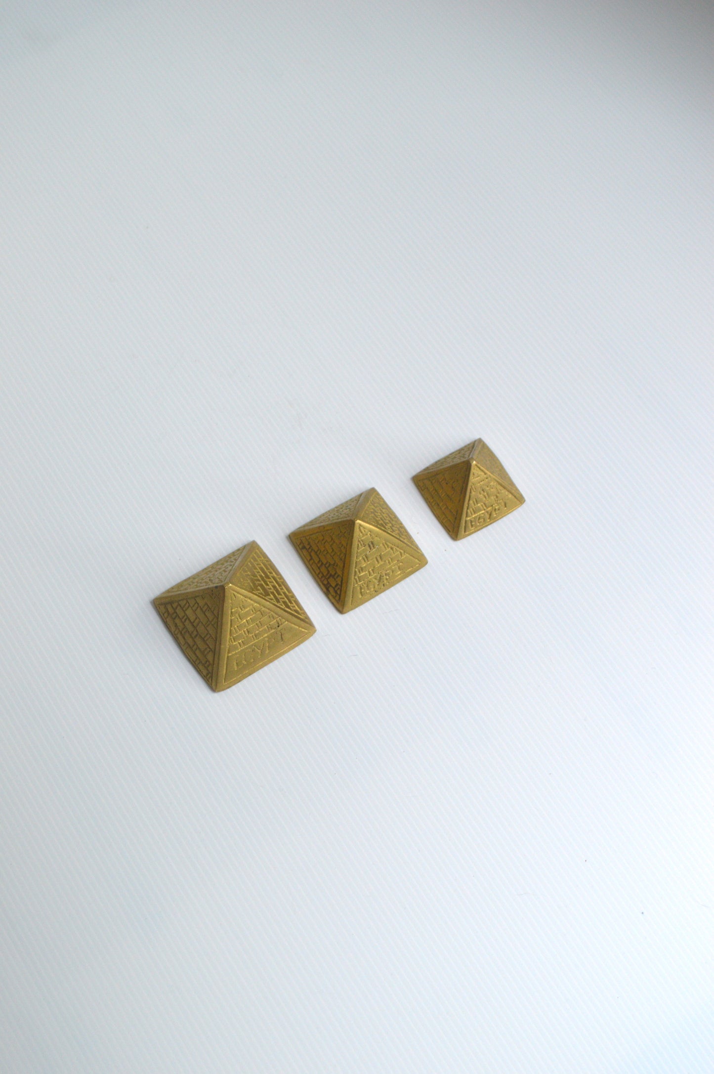 pyramide-dorée