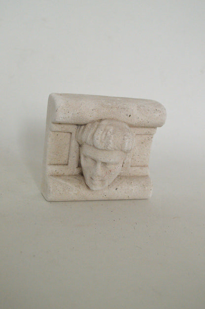 relief-antique-en-pierre