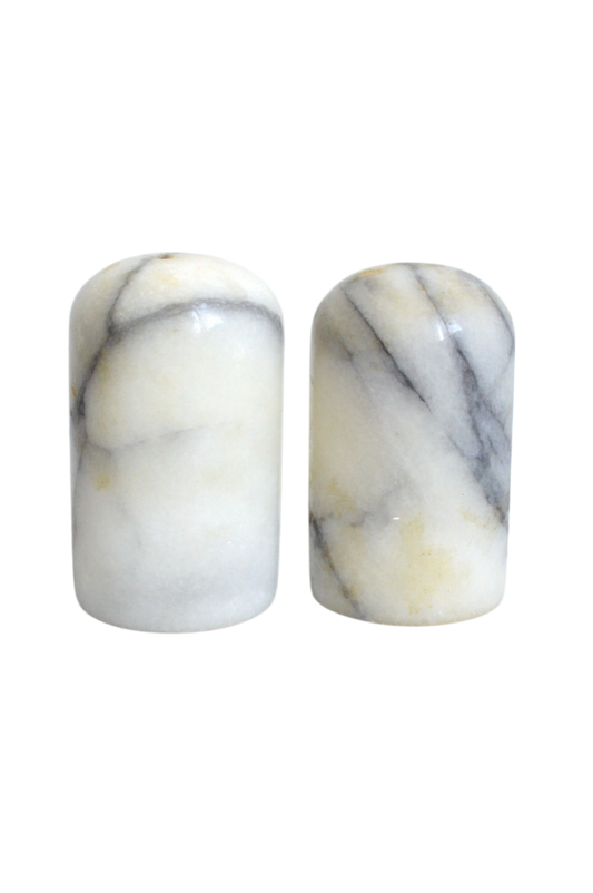 saliere-et-poivrière-en-marbre