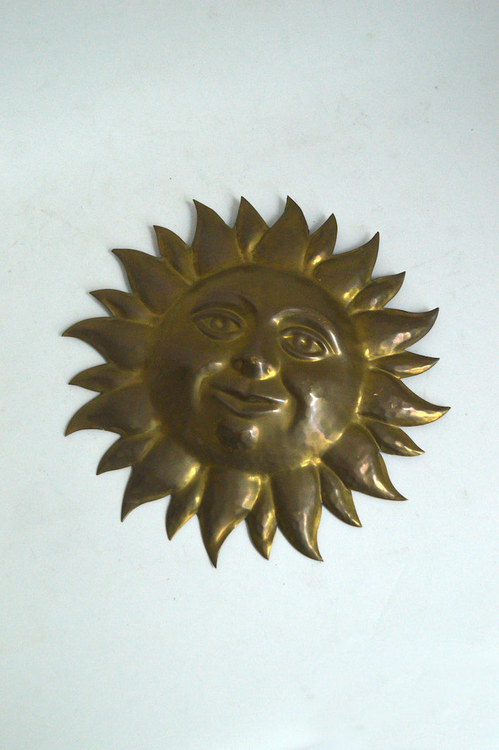 Soleil décoratif en métal