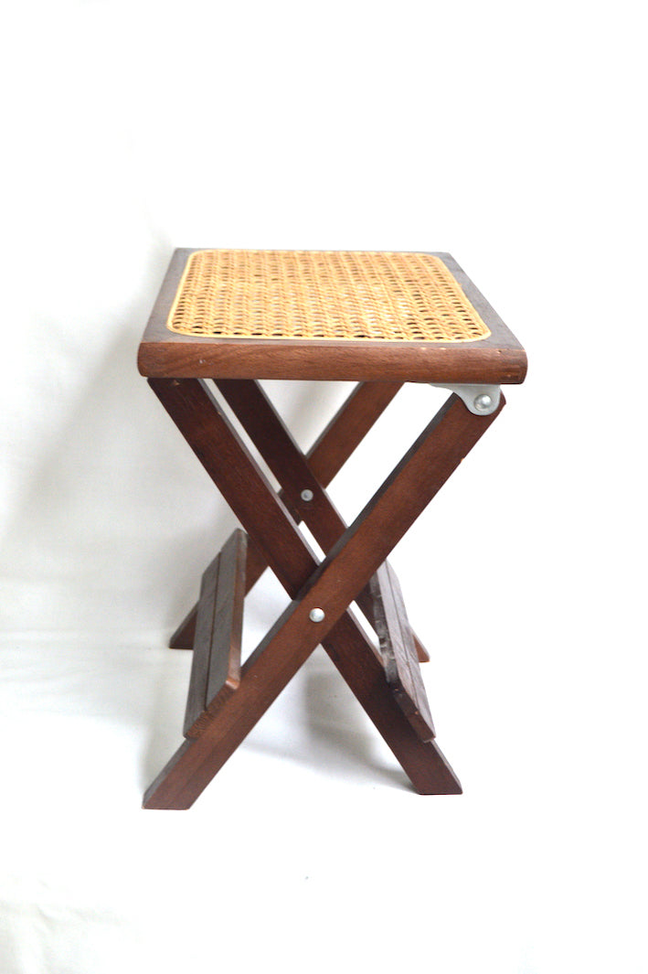 tabouret en cannage