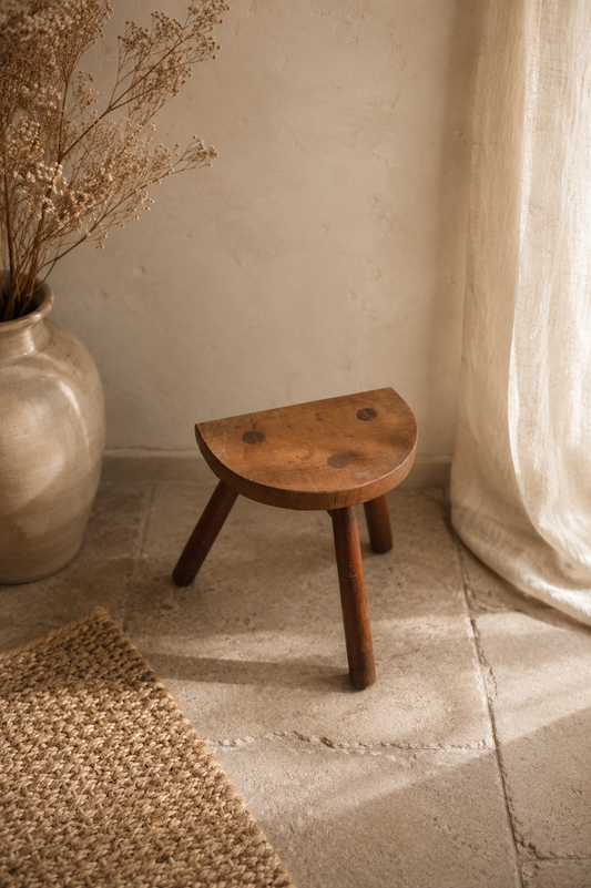 Tabouret tripode