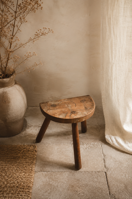 Tabouret tripode