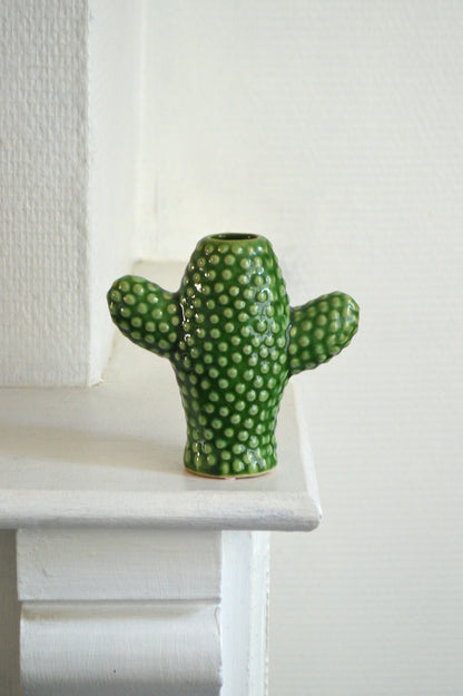 petit vase en forme de cactus