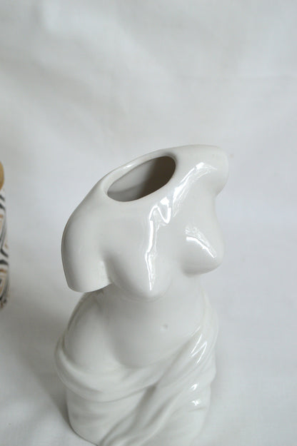 vase buste