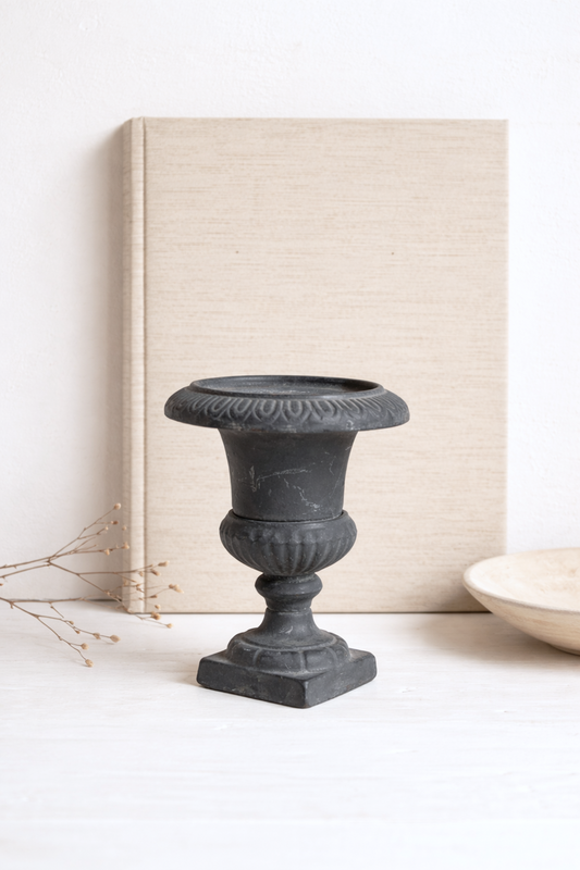 Petit vase Médicis en fonte