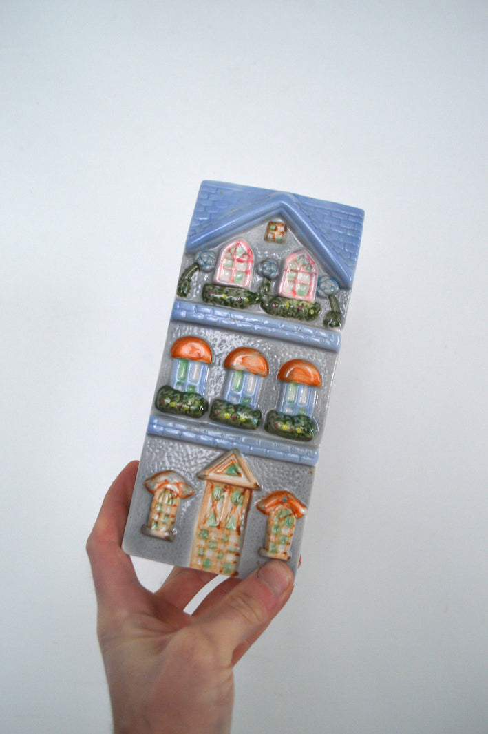 vase-mural-vintage