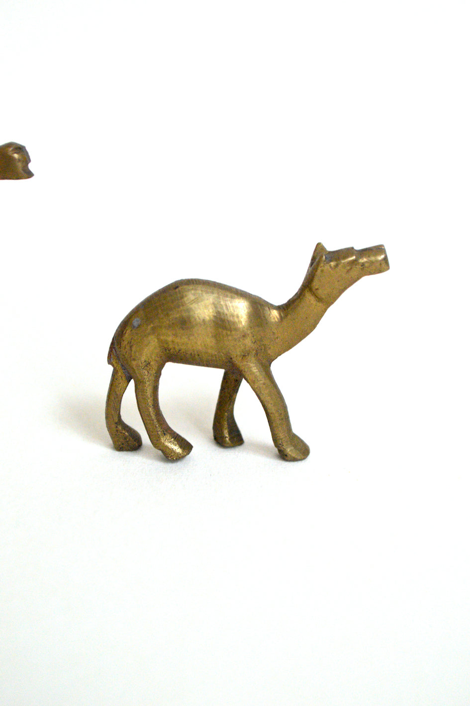 Trio de chameaux en laiton
