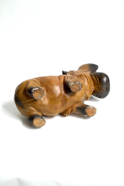 Hippopotame en bois sculpté