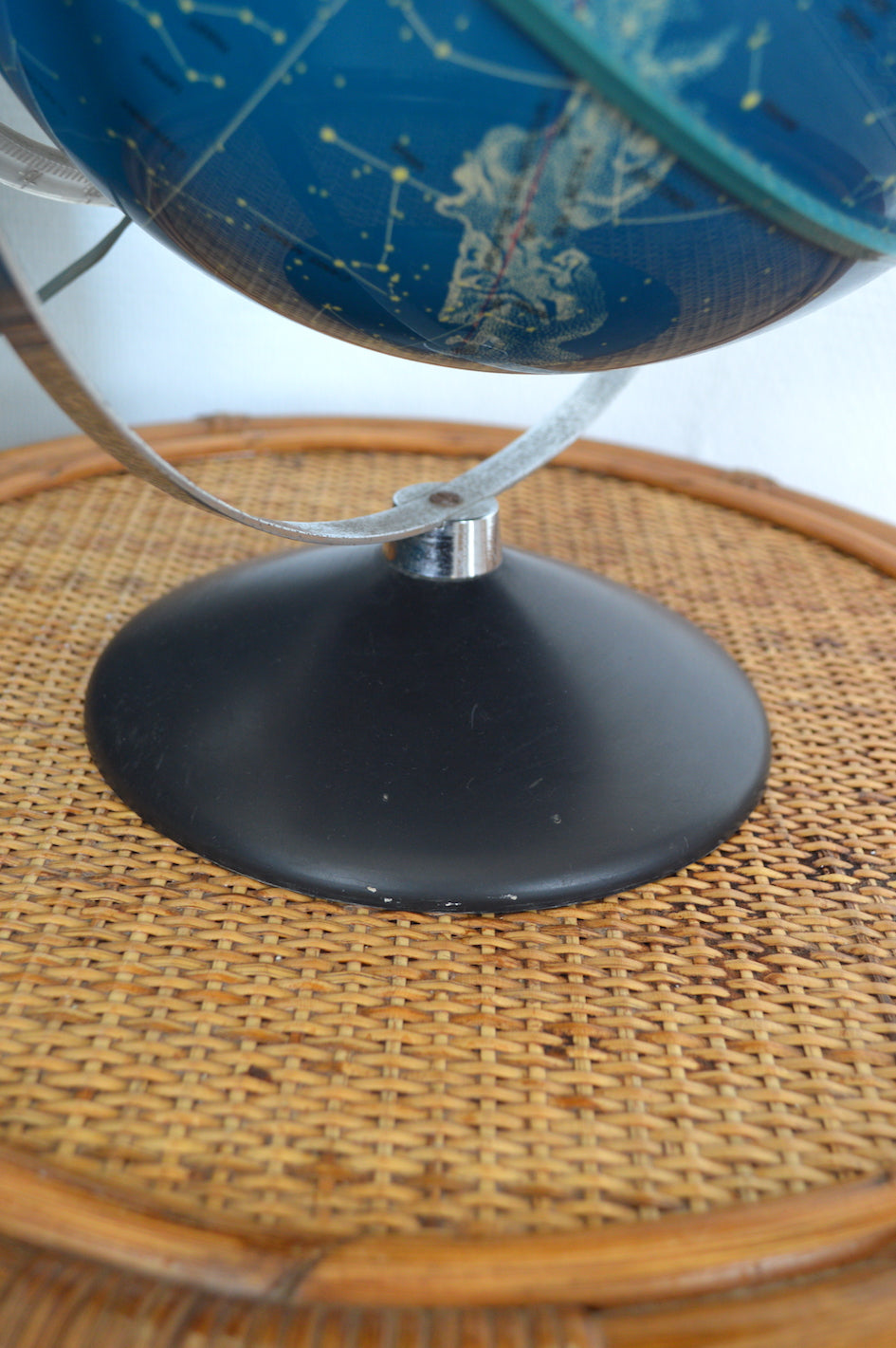 Globe céleste Alpha lumineux