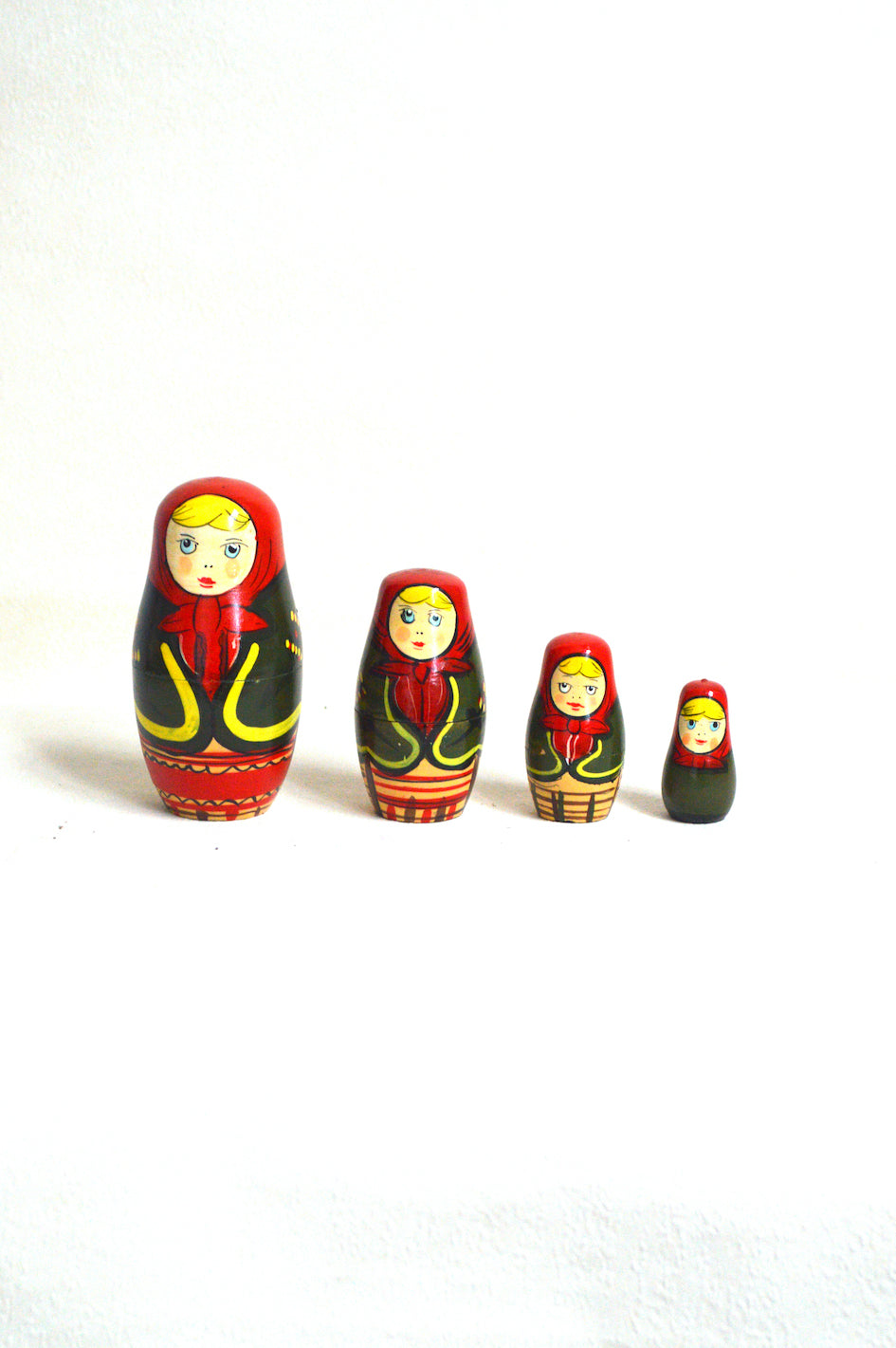 4 poupées russes