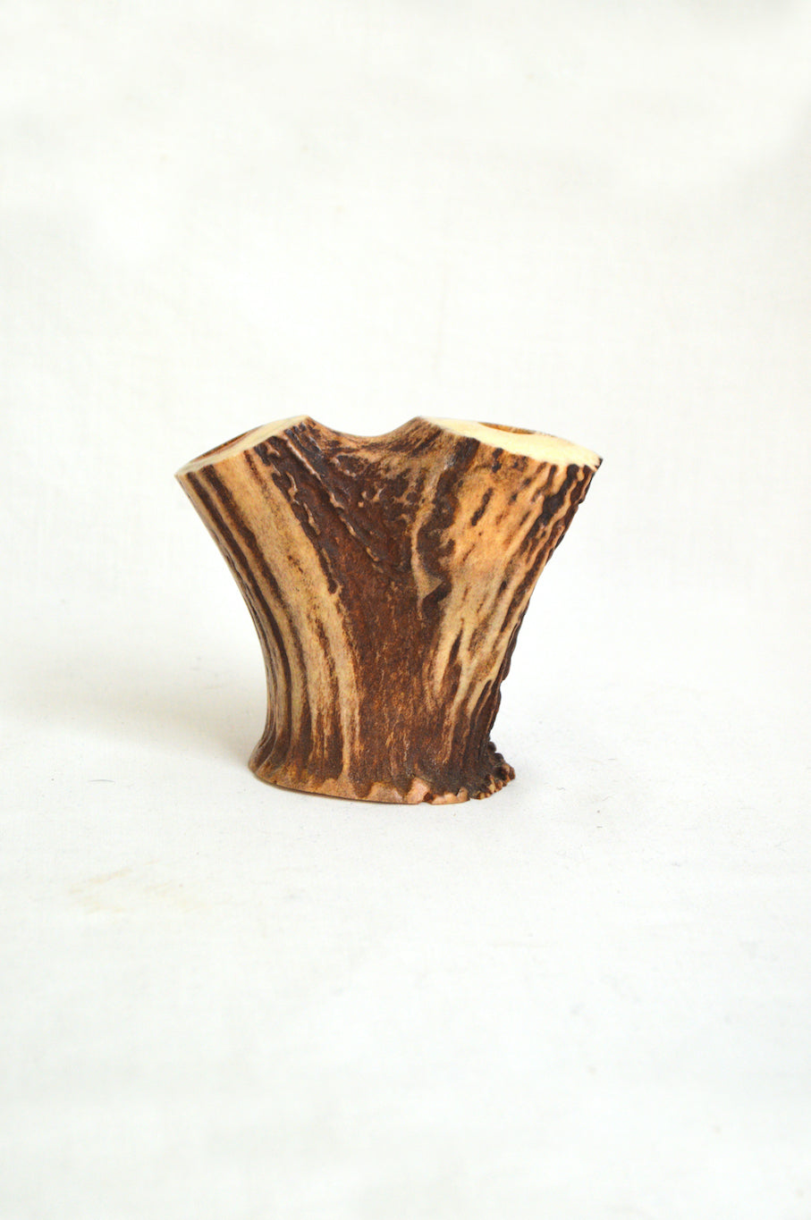 Vase en corne