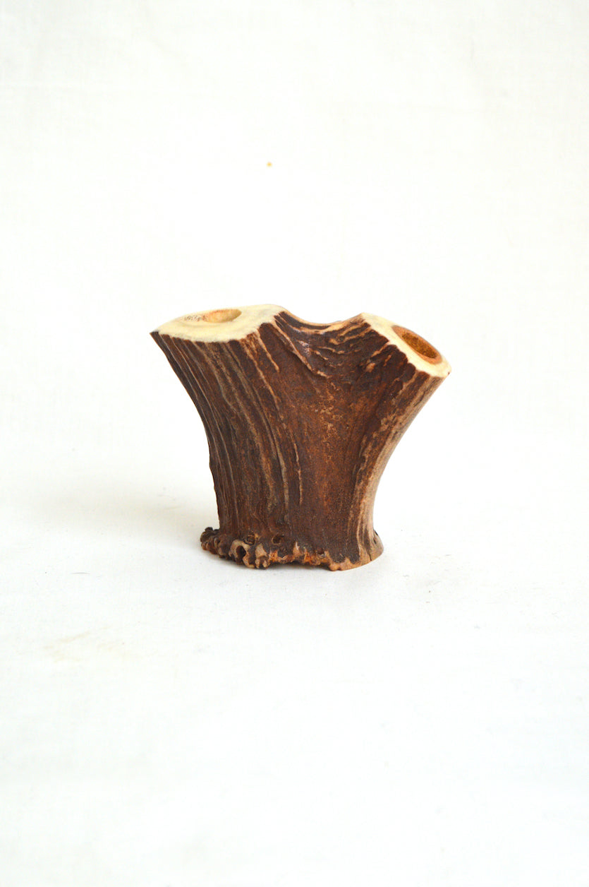 Vase en corne
