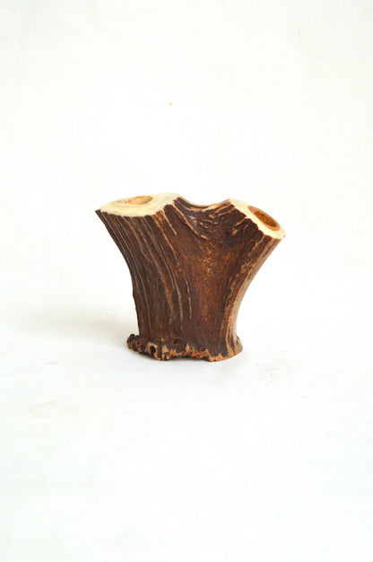 Vase en corne